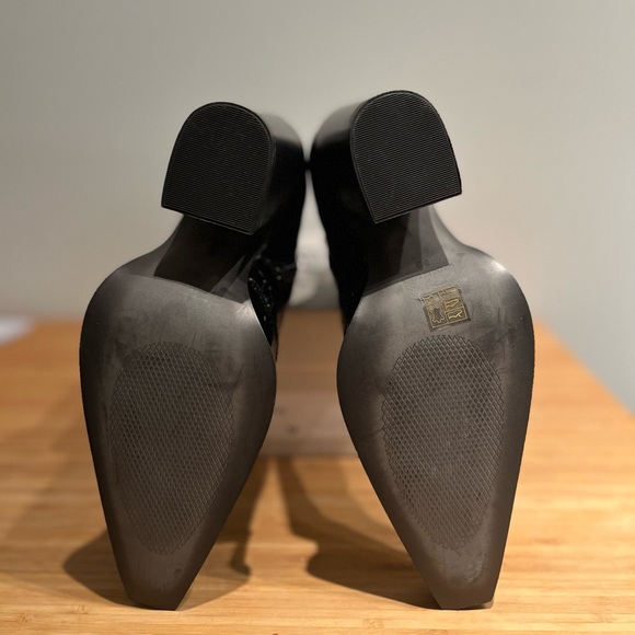 Black patent crocodile style heeled ankle boots with Western toe. - Picture 3 of 4